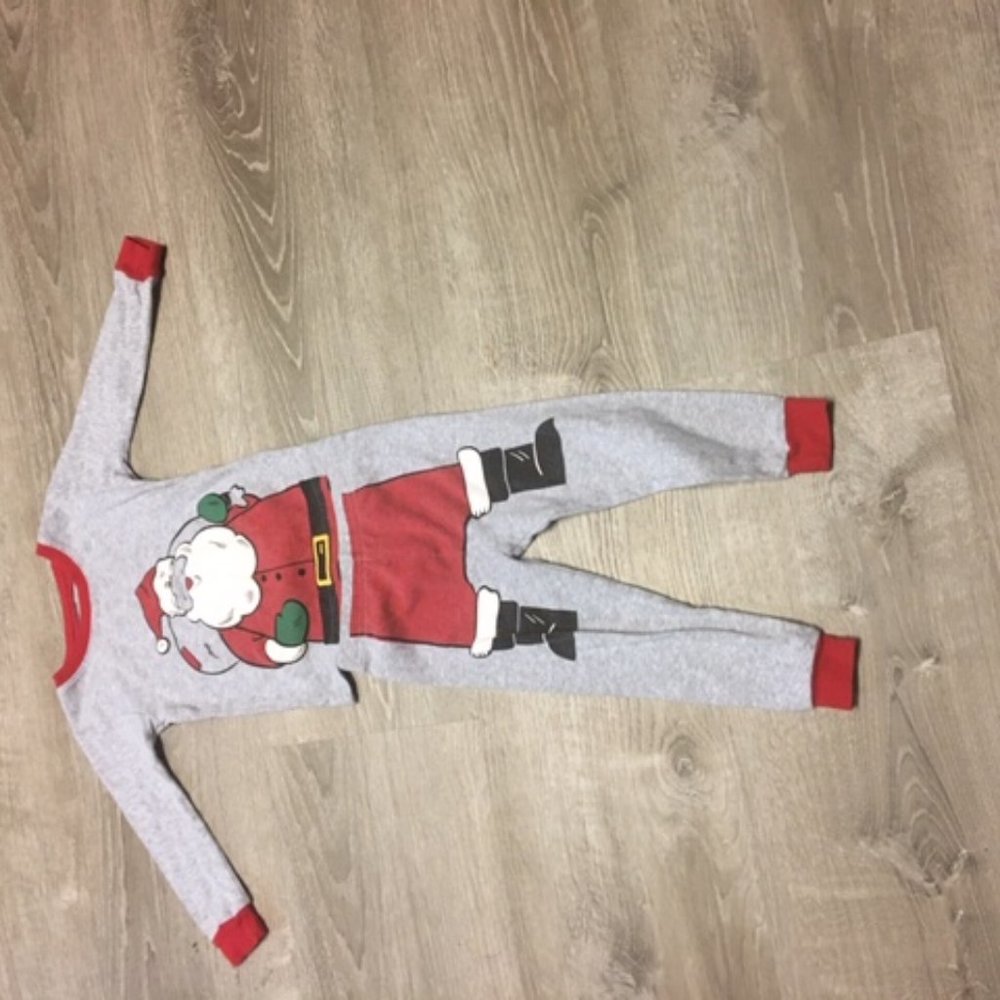 babys chrismas outfit *3 for 10 dollers*
